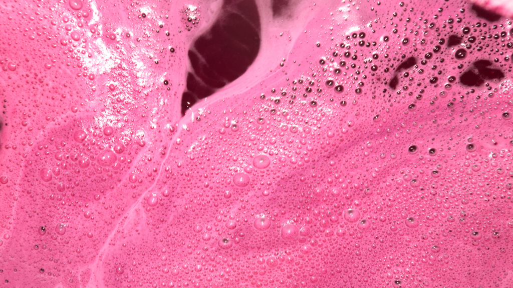 mosto rosso in fermentazione lenta